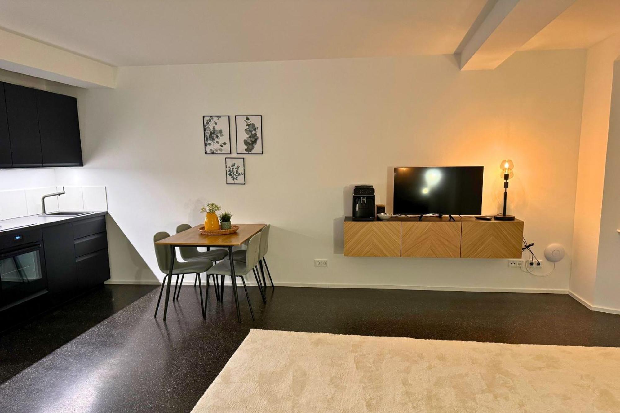 Isaak Apartment Stadtperle วัลด์ชุท-ทีนเงน ภายนอก รูปภาพ