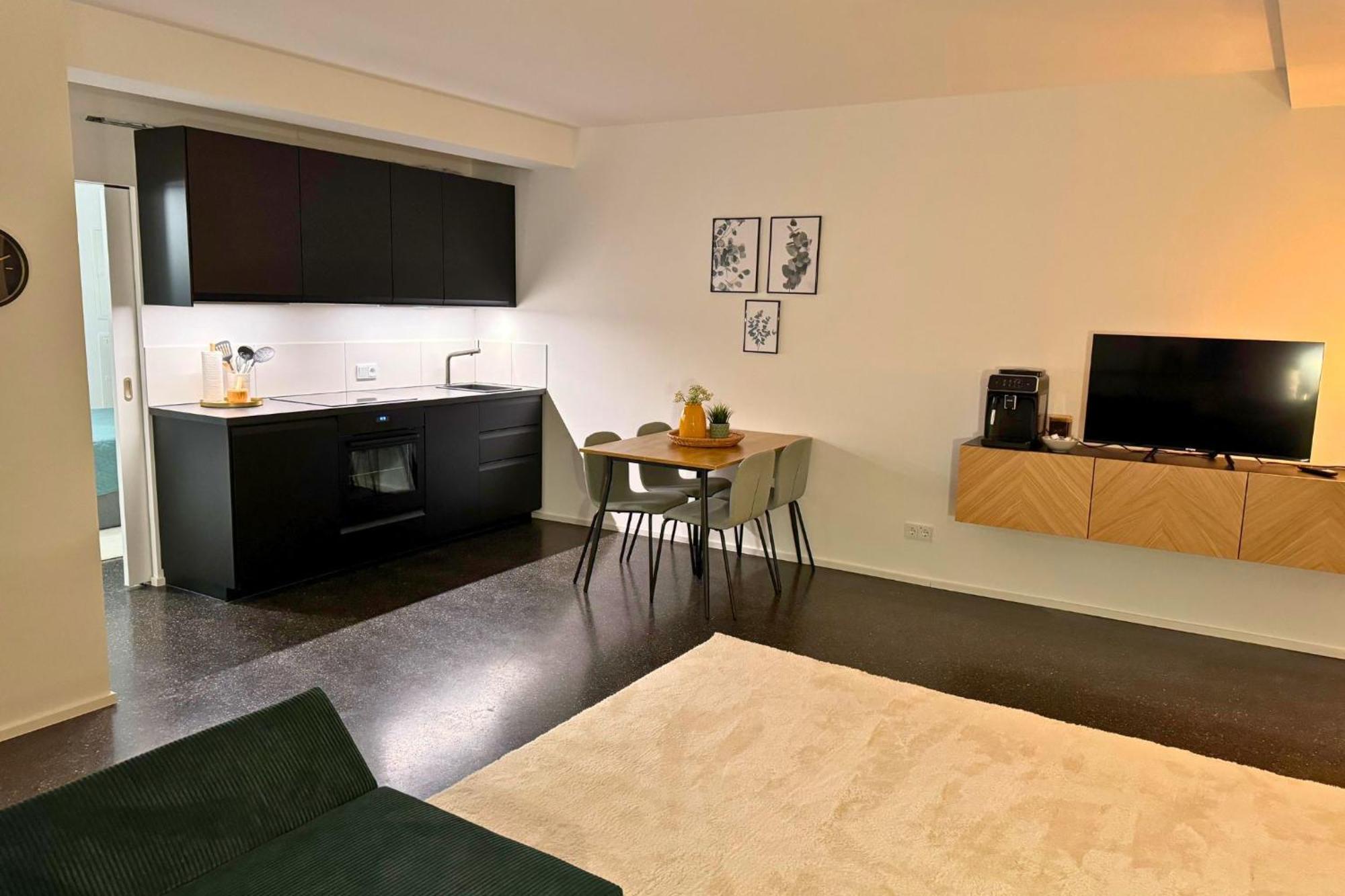 Isaak Apartment Stadtperle วัลด์ชุท-ทีนเงน ภายนอก รูปภาพ